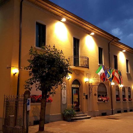 Hotel La Pendola Ozzero ภายนอก รูปภาพ