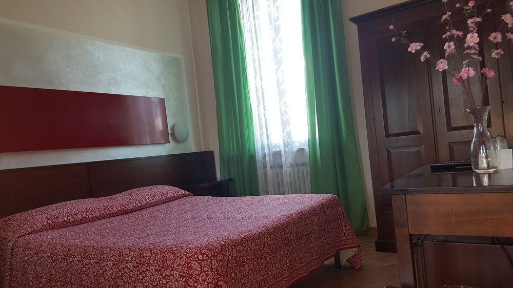 Hotel La Pendola Ozzero ภายนอก รูปภาพ