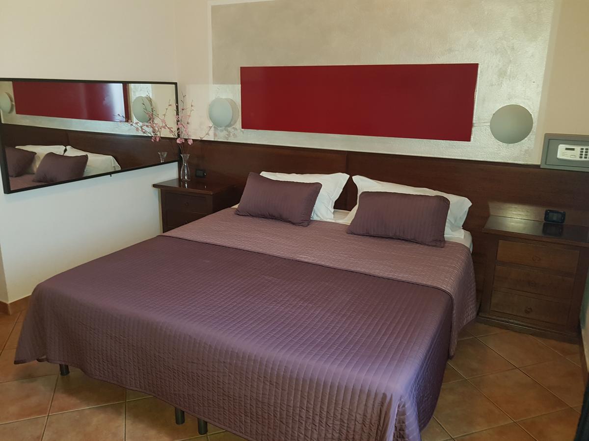 Hotel La Pendola Ozzero ภายนอก รูปภาพ