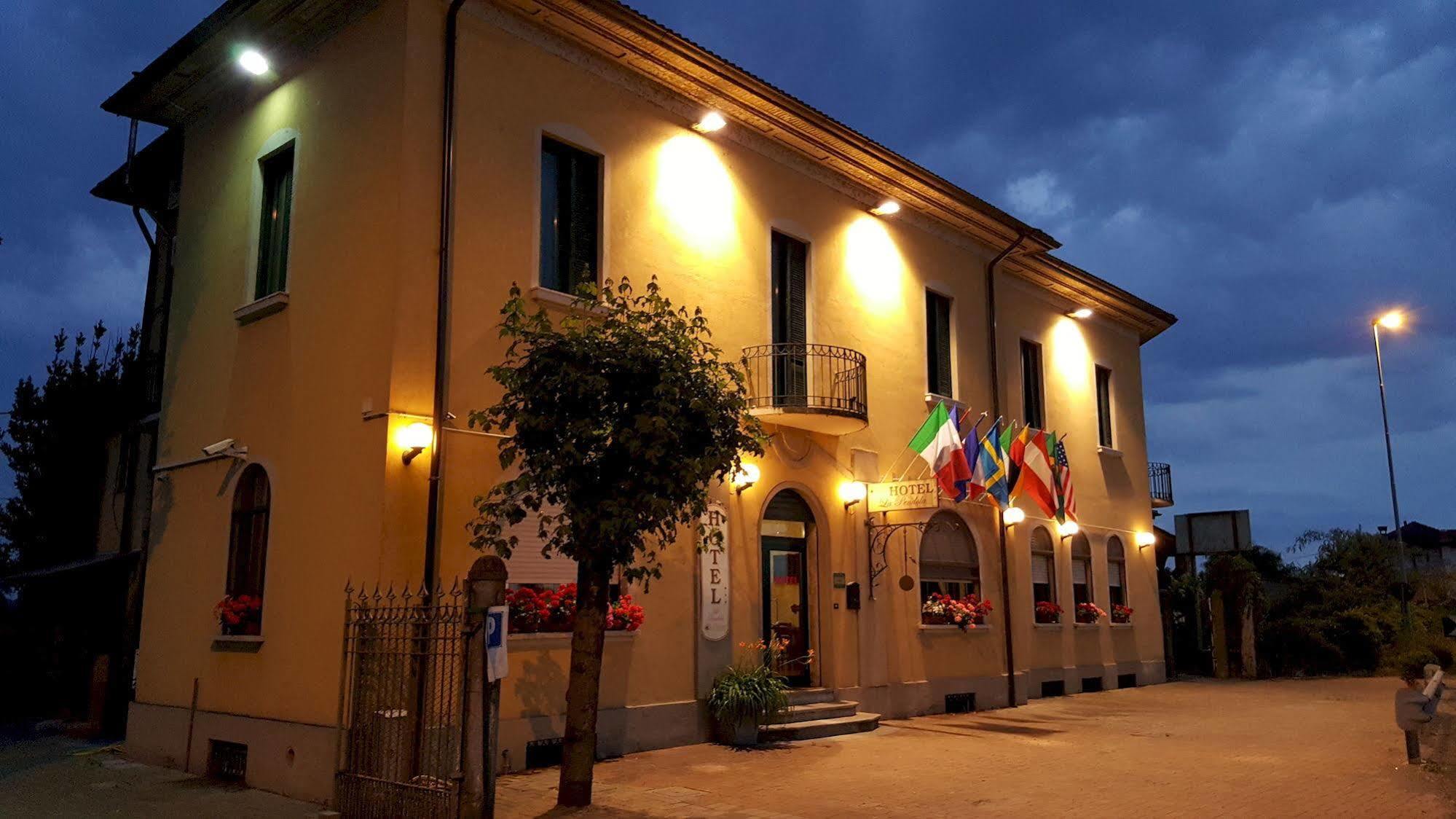 Hotel La Pendola Ozzero ภายนอก รูปภาพ